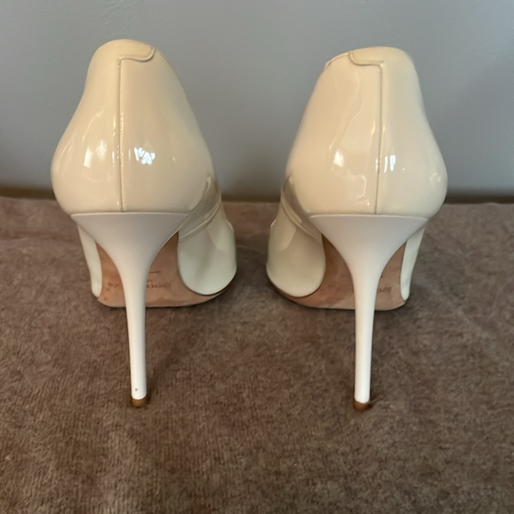 Jimmy Choo cream patent leather size 40.5 fits like 8.5 - Picture 4 of 8